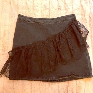 Mango - Women’s XXS Black Denim Ruffle Miniskirt